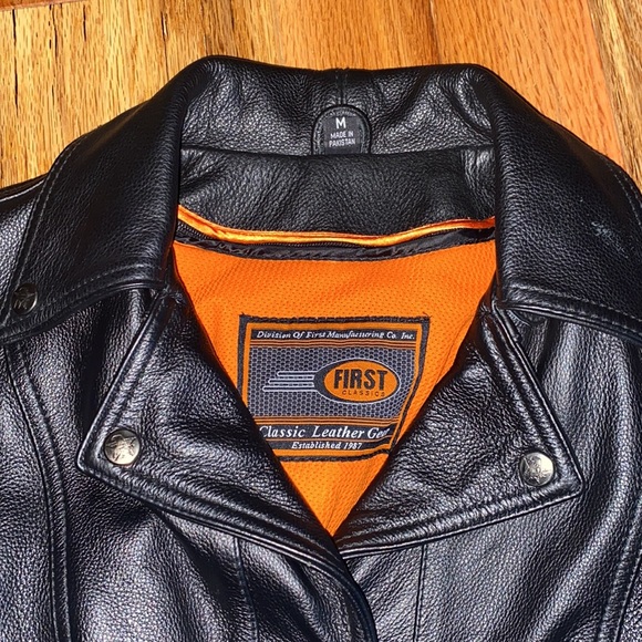 Leather motorcycle jacket - Picture 2 of 6